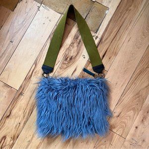 OOF WEAR “Bag 3003” in cerulean faux fur